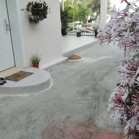 Aqua Blue * Λουτρά Ελευθερών